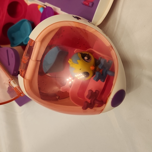 Littlest Pet Shop plane - Picture 6 of 6